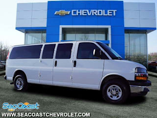 2020 Chevrolet Express Passenger LT 3500 1GAZGPFG4L1142083 2020 Chevrolet Express Passenger LT 3500