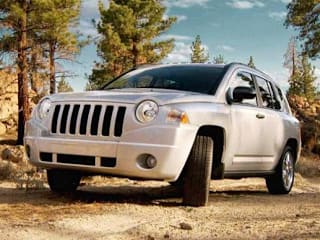 2010 Jeep Compass 1J4NF4FB4AD649437 2010 Jeep Compass