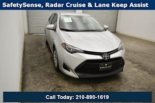 2017 Toyota Corolla LE 5YFBURHE5HP585421 2017 Toyota Corolla LE