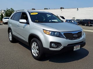 2013 Kia Sorento LX 5XYKT3A67DG384282 2013 Kia Sorento LX