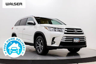 2019 Toyota Highlander XLE 5TDJZRFH2KS709167 2019 Toyota Highlander XLE