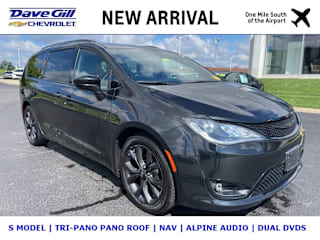 2018 Chrysler Pacifica Touring L Plus 2C4RC1EG2JR164965 2018 Chrysler Pacifica Touring L Plus