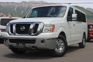 2014 Nissan NV Passenger 3500 HD S 5BZAF0AA6EN161859 2014 Nissan NV Passenger 3500 HD S