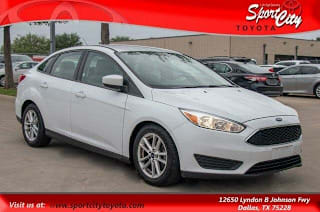 2018 Ford Focus SE 1FADP3F22JL324824 2018 Ford Focus SE