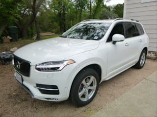 2018 Volvo XC90 T5 Momentum 5-Passenger YV4102XK9J1203310 2018 Volvo XC90 T5 Momentum 5-Passenger