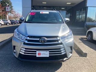 2019 Toyota Highlander XLE 5TDJZRFH2KS936908 2019 Toyota Highlander XLE