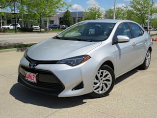 2018 Toyota Corolla LE 2T1BURHE7JC107717 2018 Toyota Corolla LE