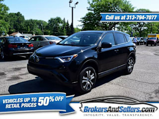 2018 Toyota RAV4 LE 2T3ZFREV3JW462368 2018 Toyota RAV4 LE