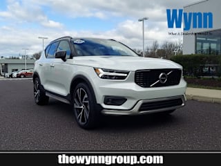 2021 Volvo XC40 YV4162UM0M2408808 2021 Volvo XC40