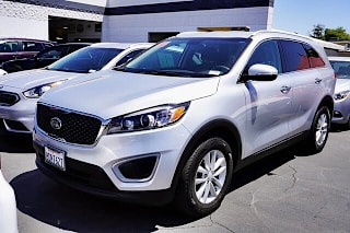 2018 Kia Sorento LX 5XYPG4A39JG396855 2018 Kia Sorento LX