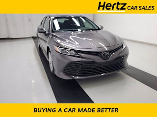 2019 Toyota Camry LE 4T1B11HK3KU758536 2019 Toyota Camry LE