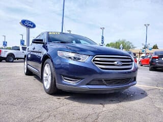 2017 Ford Taurus SEL 1FAHP2E88HG109100 2017 Ford Taurus SEL