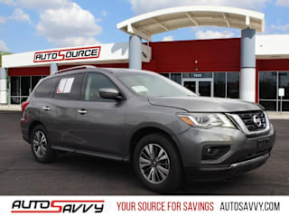 2017 Nissan Pathfinder SV 5N1DR2MN8HC662682 2017 Nissan Pathfinder SV
