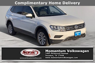 2019 Volkswagen Tiguan 3VV1B7AX0KM033567 2019 Volkswagen Tiguan
