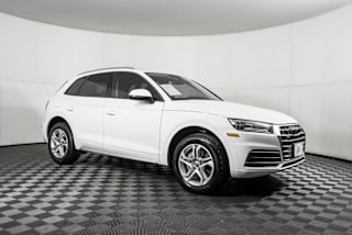2018 Audi Q5 2.0T quattro Premium WA1ANAFY6J2128090 2018 Audi Q5 2.0T quattro Premium