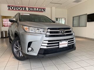 2018 Toyota Highlander XLE 5TDKZRFH4JS536710 2018 Toyota Highlander XLE