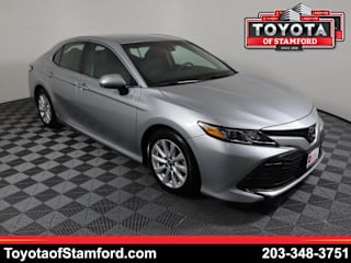2018 Toyota Camry LE 4T1B11HK9JU645642 2018 Toyota Camry LE