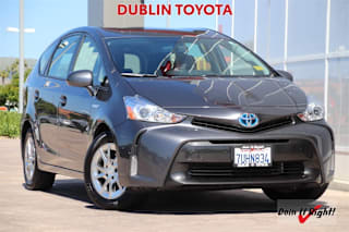 2017 Toyota Prius v Three JTDZN3EU6HJ058030 2017 Toyota Prius v Three