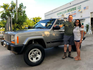 2000 Jeep Cherokee 1J4FF48S6YL197900 2000 Jeep Cherokee