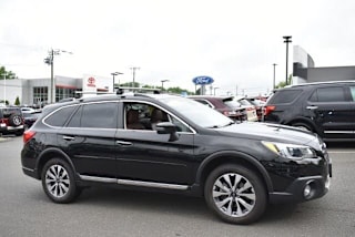 2017 Subaru Outback 3.6R Touring 4S4BSETC9H3407729 2017 Subaru Outback 3.6R Touring