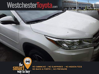 2018 Toyota Highlander LE 5TDBZRFH5JS879882 2018 Toyota Highlander LE