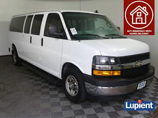 2018 Chevrolet Express Passenger LT 3500 1GAZGPFG3J1235738 2018 Chevrolet Express Passenger LT 3500