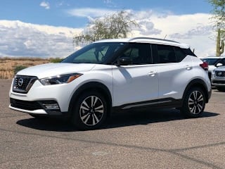 2019 Nissan Kicks SR 3N1CP5CU2KL556162 2019 Nissan Kicks SR