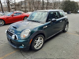 2007 MINI Cooper S WMWMF73547TT83589 2007 MINI Cooper S
