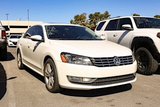 2012 Volkswagen Passat TDI SEL Premium 1VWCN7A38CC059930 2012 Volkswagen Passat TDI SEL Premium