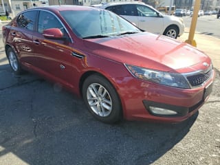 2013 Kia Optima LX 5XXGM4A72DG221352 2013 Kia Optima LX