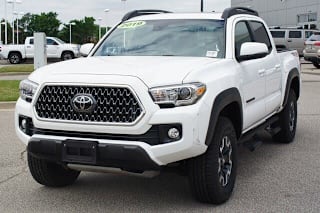 2019 Toyota Tacoma TRD Off-Road 5TFCZ5AN1KX180836 2019 Toyota Tacoma TRD Off-Road