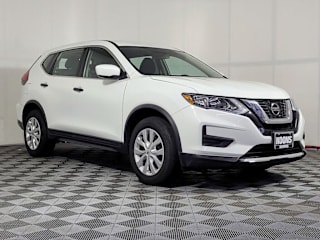 2018 Nissan Rogue S KNMAT2MV8JP537706 2018 Nissan Rogue S