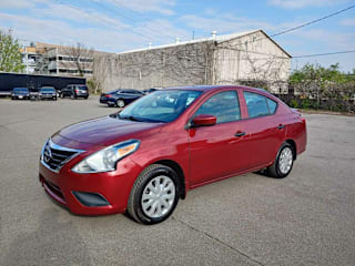 2017 Nissan Versa 1.6 S Plus 3N1CN7APXHL880645 2017 Nissan Versa 1.6 S Plus