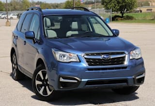 2017 Subaru Forester 2.5i Premium JF2SJAECXHH404890 2017 Subaru Forester 2.5i Premium