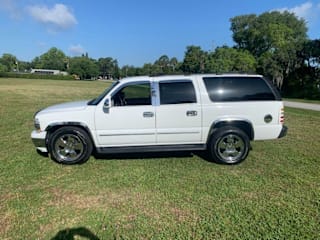 2000 Chevrolet Suburban 1500 3GNEC16T7YG142901 2000 Chevrolet Suburban 1500