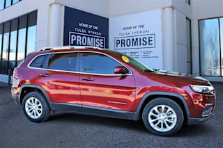 2019 Jeep Cherokee Latitude 1C4PJLCB2KD175887 2019 Jeep Cherokee Latitude
