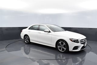 2018 Mercedes-Benz E-Class E 300 4MATIC WDDZF4KB2JA299262 2018 Mercedes-Benz E-Class E 300 4MATIC