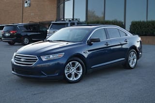 2017 Ford Taurus 1FAHP2D8XHG117328 2017 Ford Taurus