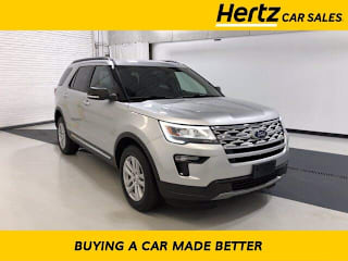 2019 Ford Explorer XLT 1FM5K8D86KGB49131 2019 Ford Explorer XLT