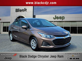 2019 Chevrolet Cruze LS 1G1BC5SM8K7132049 2019 Chevrolet Cruze LS