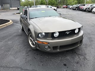 2005 Ford Mustang GT Deluxe 1ZVFT82H555115476 2005 Ford Mustang GT Deluxe