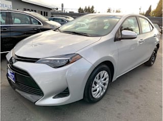 2019 Toyota Corolla LE 5YFBURHE5KP934987 2019 Toyota Corolla LE