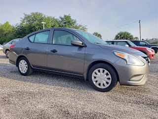2016 Nissan Versa 1.6 S Plus 3N1CN7AP9GL898777 2016 Nissan Versa 1.6 S Plus
