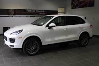 2018 Porsche Cayenne Platinum Edition WP1AA2A26JKA02398 2018 Porsche Cayenne Platinum Edition