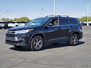 2019 Toyota Highlander LE 5TDZZRFH0KS350629 2019 Toyota Highlander LE