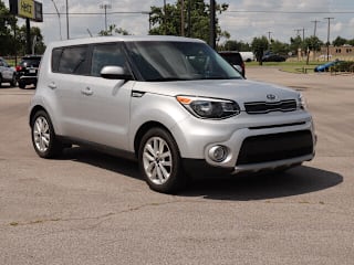 2019 Kia Soul + KNDJP3A55K7697865 2019 Kia Soul +