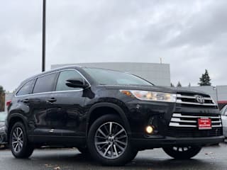 2019 Toyota Highlander 5TDJZRFH8KS990701 2019 Toyota Highlander
