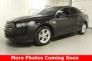 2017 Ford Taurus 1FAHP2H84HG118615 2017 Ford Taurus