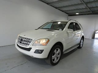 2009 Mercedes-Benz M-Class 4JGBB86E99A492521 2009 Mercedes-Benz M-Class