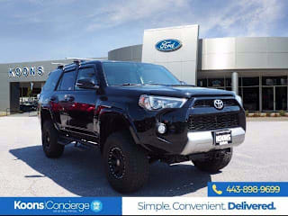 2019 Toyota 4Runner TRD Off-Road Premium JTEBU5JR0K5678210 2019 Toyota 4Runner TRD Off-Road Premium
